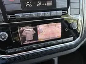 Volkswagen Up thumbnail 6