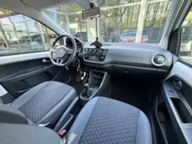 Volkswagen Up thumbnail 4