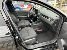 Renault Clio 1.0 TCe Bi-Fuel Zen thumbnail 3