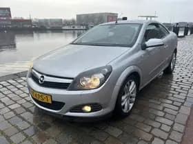 Opel Astra TwinTop 1.8 Temptation thumbnail 2
