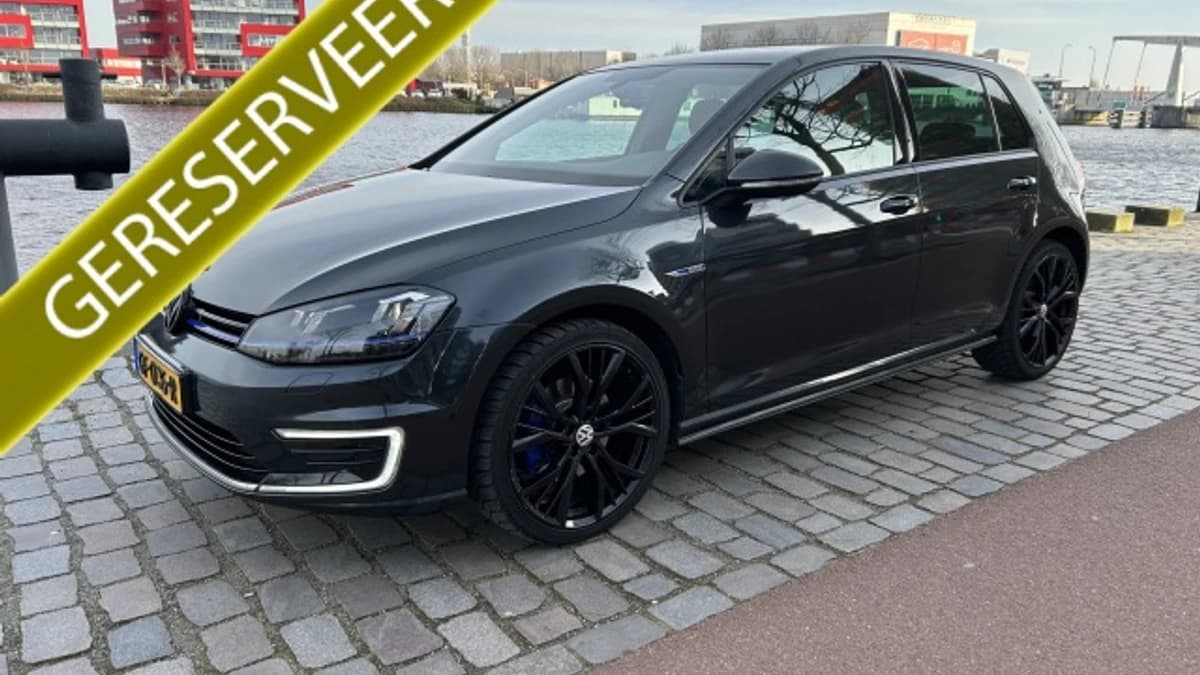Volkswagen Golf 1.4 TSI GTE — foto 1