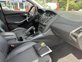 Ford Focus thumbnail 3