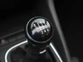 Volkswagen Golf thumbnail 21