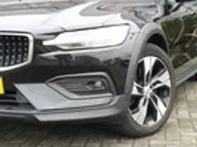 Volvo V60 thumbnail 3