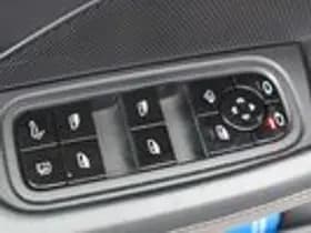 Porsche Panamera thumbnail 9