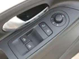 Volkswagen Up! thumbnail 9