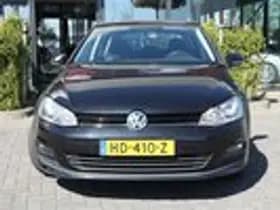 Volkswagen Golf thumbnail 2
