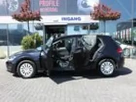 Volkswagen Golf thumbnail 6