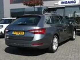 Škoda Superb thumbnail 5