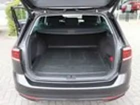 Volkswagen Passat thumbnail 6