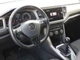 Volkswagen T-Roc thumbnail 14