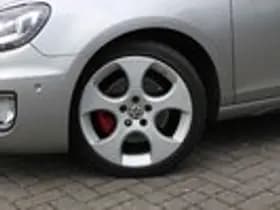 Volkswagen Golf thumbnail 11