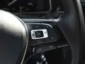 Volkswagen Golf thumbnail 13