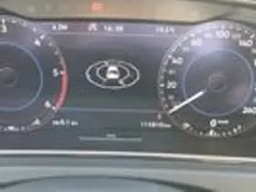 Volkswagen Golf thumbnail 15