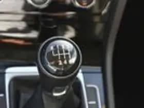 Volkswagen Golf thumbnail 20