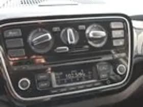 Volkswagen Up! thumbnail 12