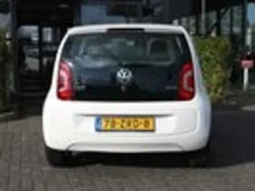 Volkswagen Up! thumbnail 4