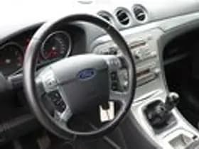 Ford S-Max thumbnail 10