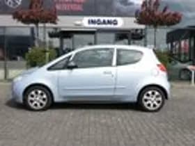 Mitsubishi Colt thumbnail 5