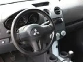 Mitsubishi Colt thumbnail 9