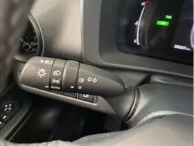 Toyota C-HR thumbnail 20