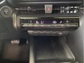 Toyota C-HR thumbnail 29
