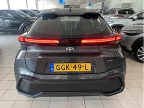 Toyota C-HR thumbnail 5