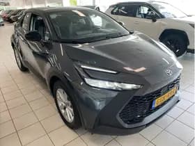 Toyota C-HR thumbnail 9