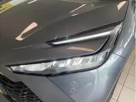 Toyota C-HR thumbnail 10