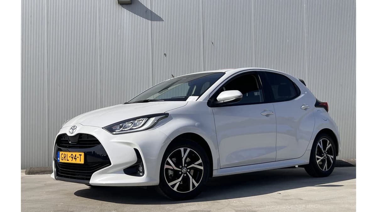 Toyota Yaris 1.5 Hybrid 115 First Edition Automaat — foto 1