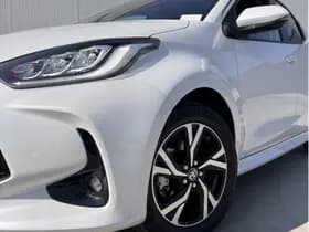 Toyota Yaris 1.5 Hybrid 115 First Edition Automaat thumbnail 11