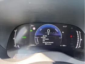 Toyota Yaris 1.5 Hybrid 115 First Edition Automaat thumbnail 4