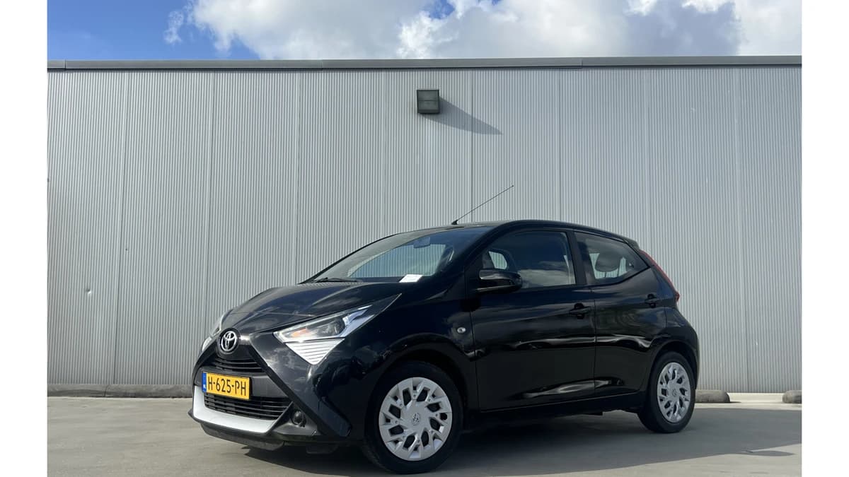 Toyota Aygo — foto 1