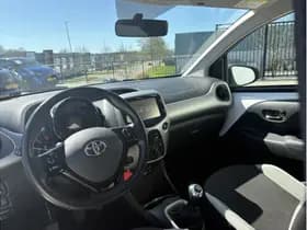Toyota Aygo 1.0 Vvt-I X-Play thumbnail 10