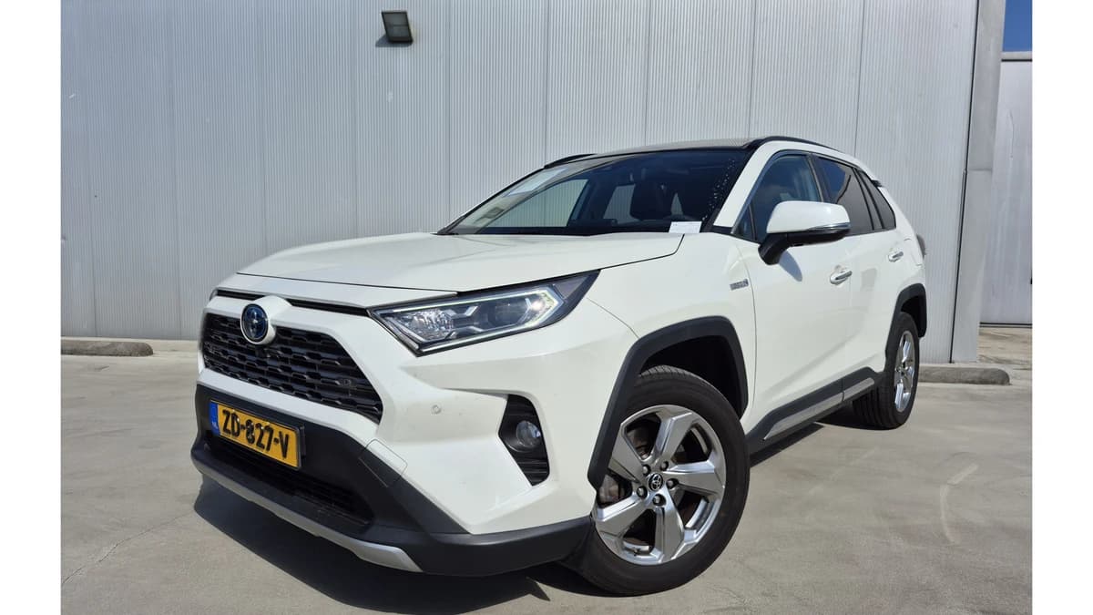 Toyota RAV4 — foto 1