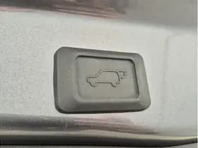 Toyota RAV4 thumbnail 18