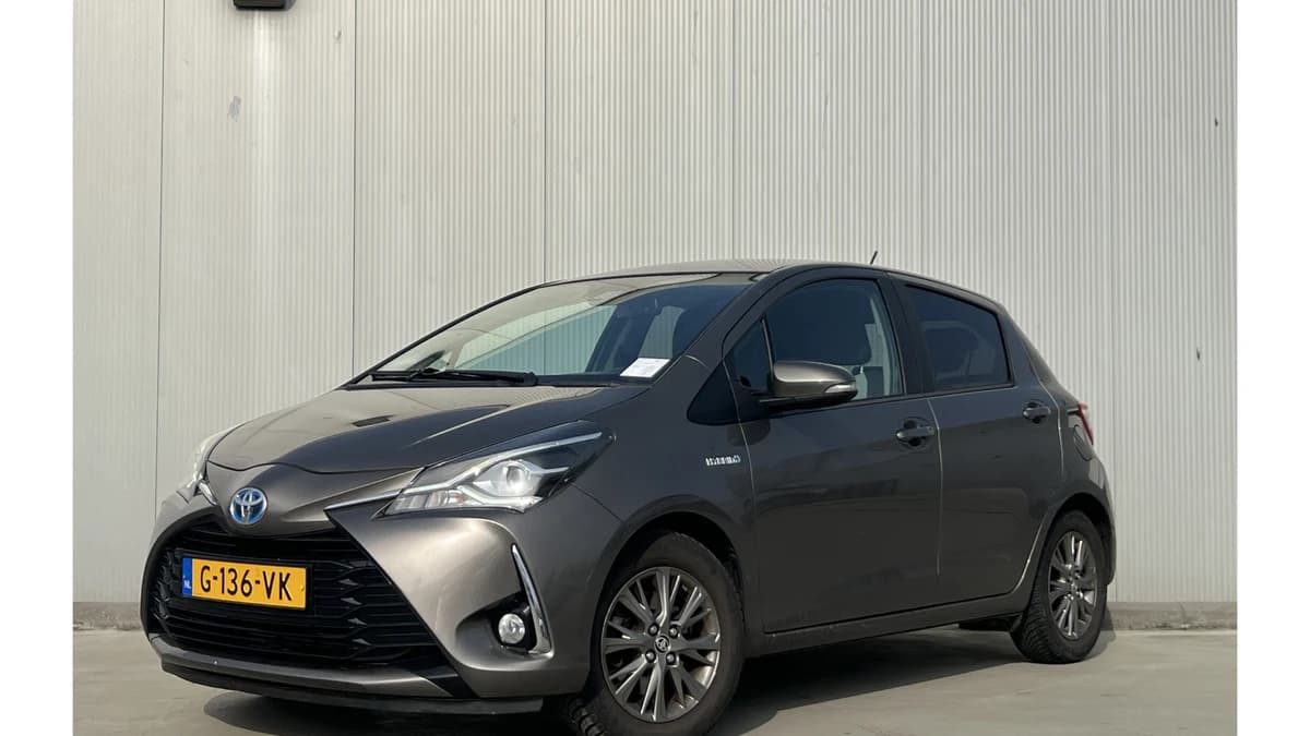 Toyota Yaris 1.5 Hybrid Dynamic — foto 1