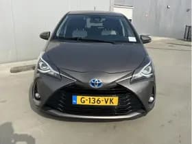 Toyota Yaris 1.5 Hybrid Dynamic thumbnail 3
