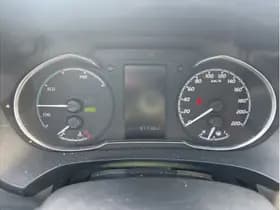 Toyota Yaris 1.5 Hybrid Dynamic thumbnail 4