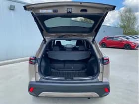 Toyota Corolla thumbnail 12