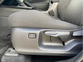 Toyota Corolla thumbnail 6