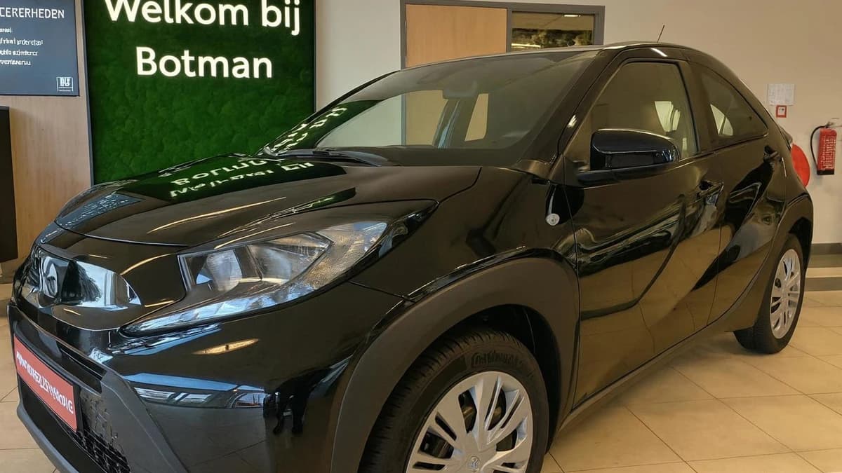 Toyota Aygo X 1.0 Vvt-I Mt Play — foto 1