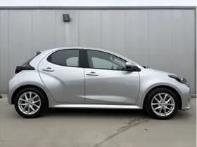 Toyota Yaris 1.5 Hybrid Active Limited thumbnail 3