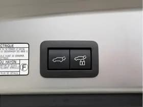 Toyota Corolla Cross Hybrid 200 Executive thumbnail 8