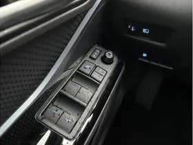 Toyota C-HR 1.8 Hybrid Style thumbnail 7