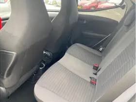 Toyota Aygo thumbnail 11