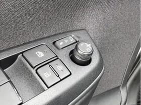 Toyota Yaris 1.5 Hybrid 115 Dynamic thumbnail 16