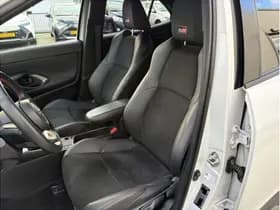 Toyota Yaris Cross 1.5 Hybrid Gr Sport Limited thumbnail 4