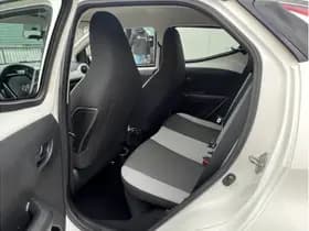 Toyota Aygo thumbnail 11