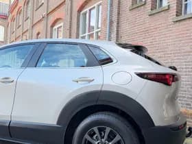 Mazda CX-30 thumbnail 3